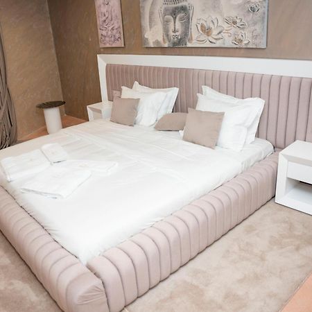 Hotel Pernoca Durrës Zewnętrze zdjęcie