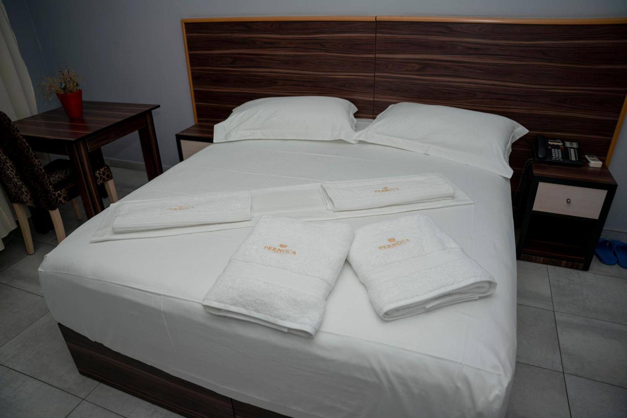 Hotel Pernoca Durrës Zewnętrze zdjęcie