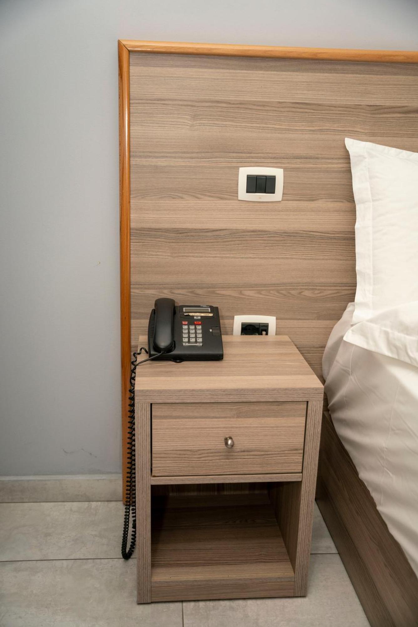 Hotel Pernoca Durrës Zewnętrze zdjęcie