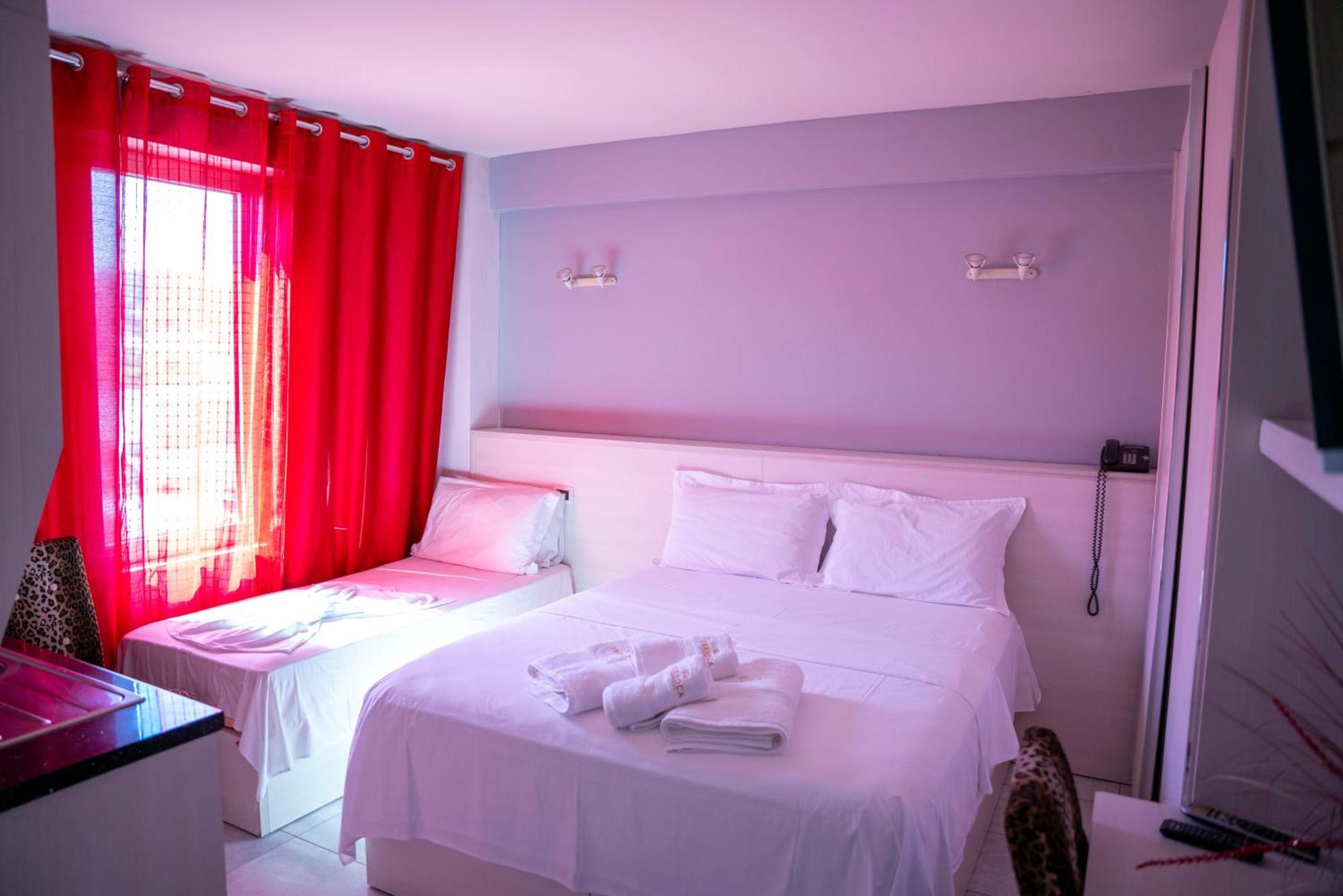 Hotel Pernoca Durrës Zewnętrze zdjęcie